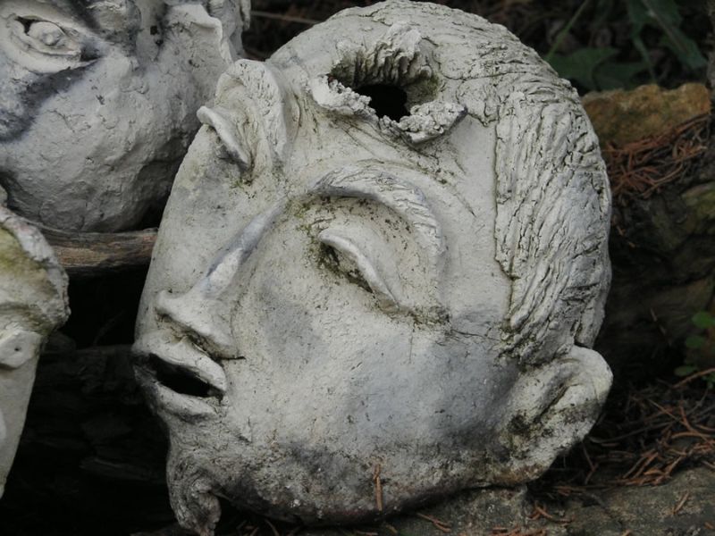 Gueules cass&eacute;es