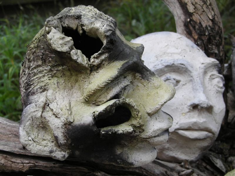 Gueules cass&eacute;es