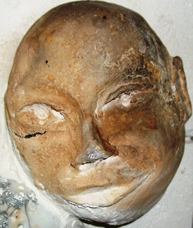 Gueules cass&eacute;es