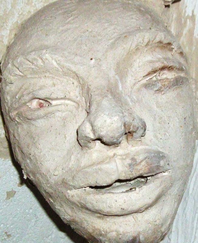 Gueules cass&eacute;es