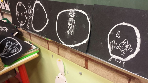 Musique de la main &agrave; l'oreille, Pompey