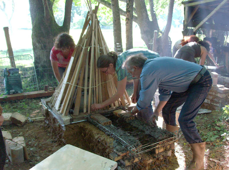 Four monumental spectacle