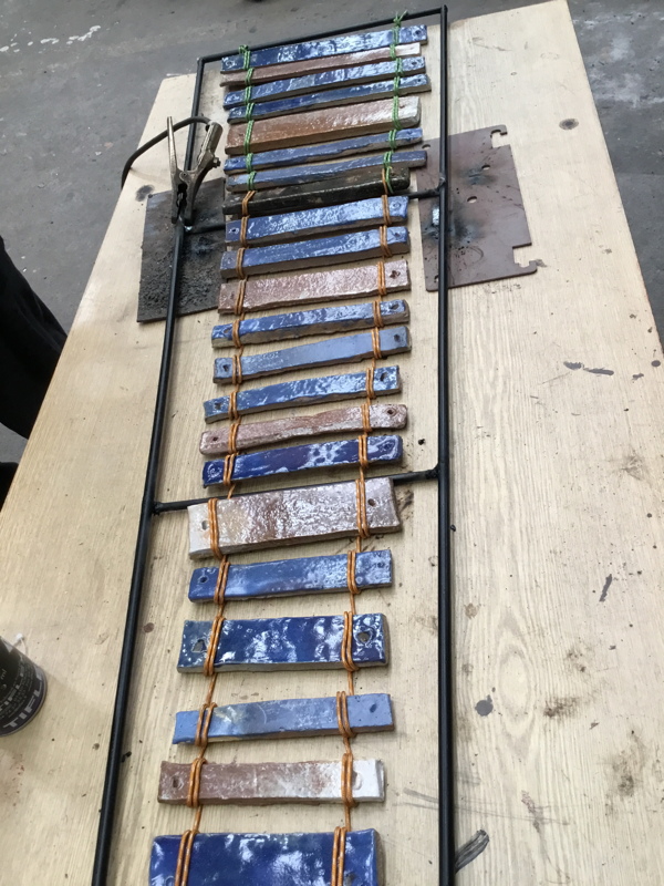 Projet avec les jeunes d'Herserange pour la cr&eacute;ation d'un totem musical Songes.