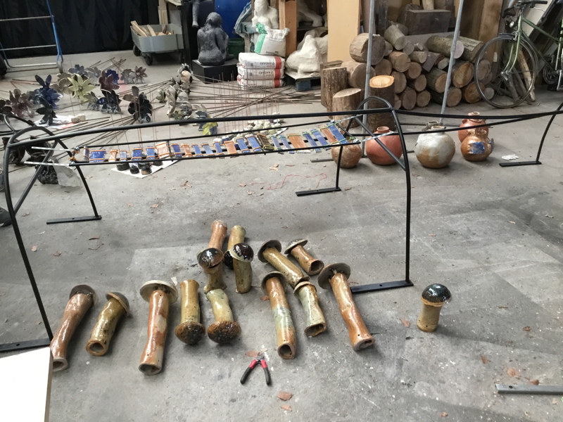 Projet avec les jeunes d'Herserange pour la cr&eacute;ation d'un totem musical Songes.