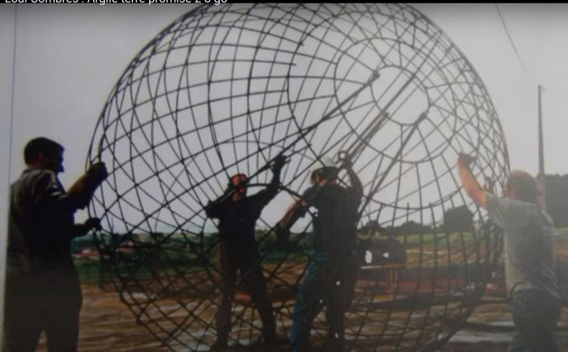Sph&egrave;re pour l'an 2000 &agrave; Darney
